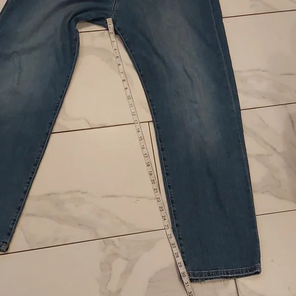 LUCKY BRAND JEANS - Picture 2 of 14